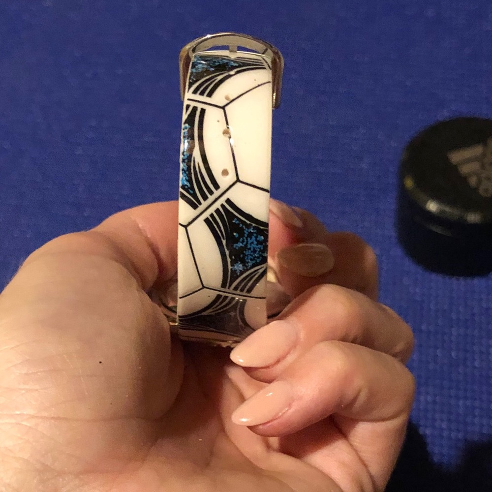 Adidas watch - Picture 4 of 7